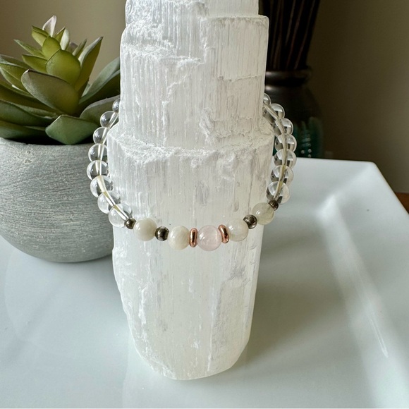 Genuine Rose and Clear Quartz 6mm Bead Stretch Bracelet - Picture 6 of 7